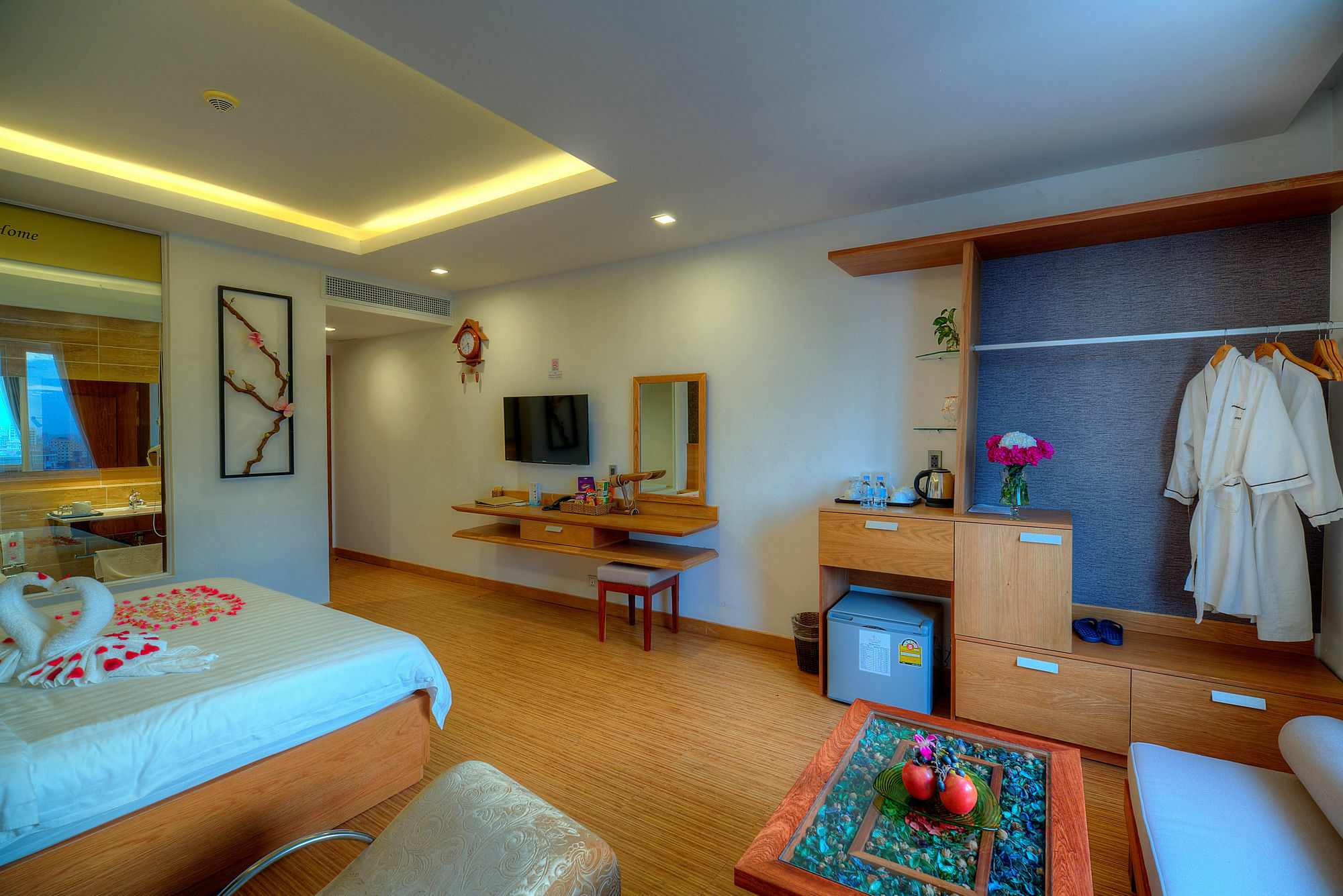Orussey One Hotel & Apartment Phnom Penh Dış mekan fotoğraf
